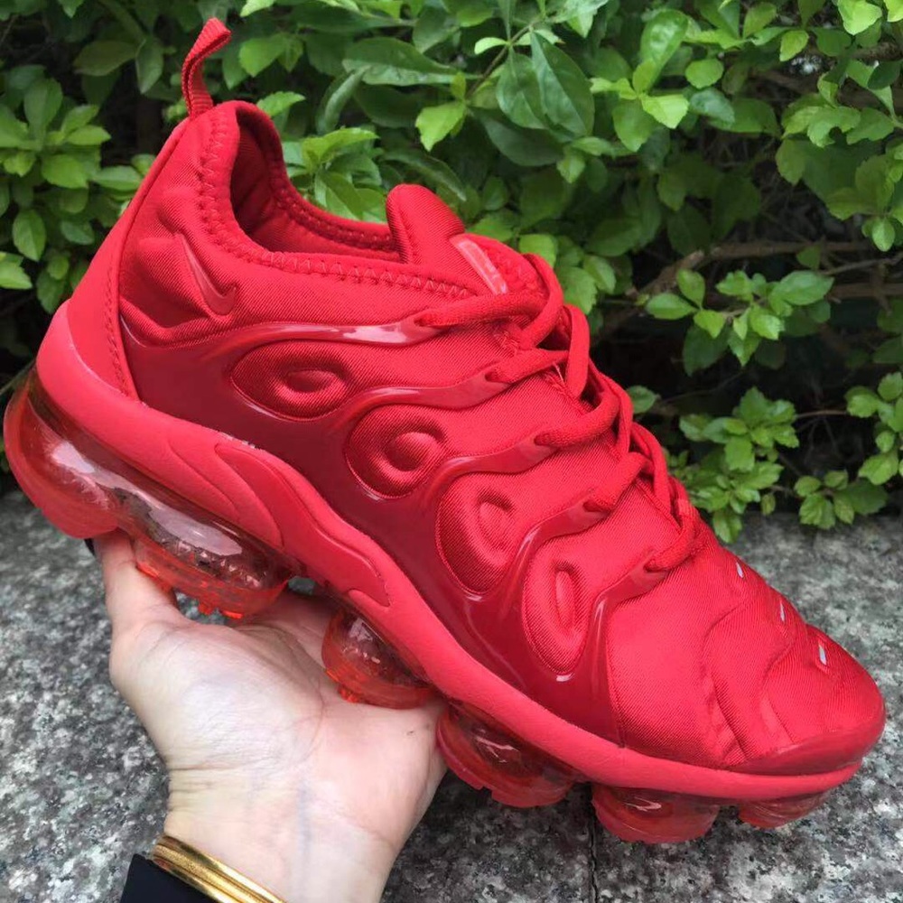 COPY - Nike Air Vapormax Plus ( University Red)